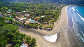 Отель Costa Rica Surf Camp by SUPERbrand  Хако